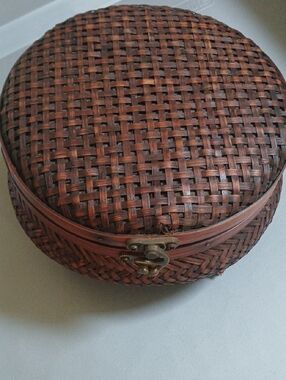 Woven Round Rattan Jewelry Box in Rich Brown